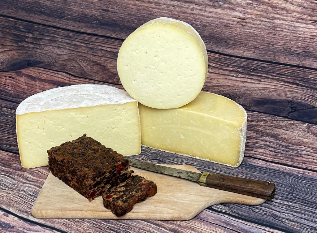 wensleydale cheese and fruit cake
