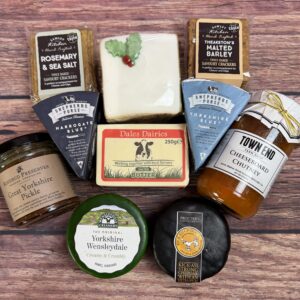cheese and fruit cake selection box