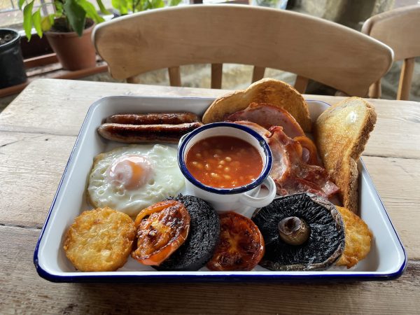 Town end farm shop breakfast